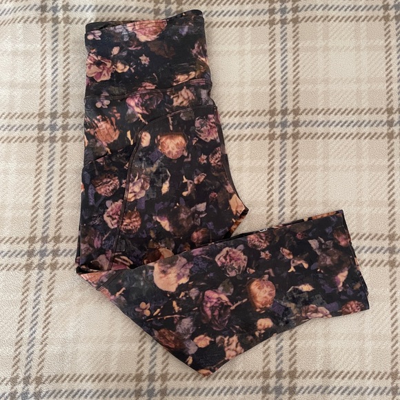 Lululemon Fast & Free Crop II *Nulux 19" Size 6 Frosted Rose Multi - Picture 4 of 10